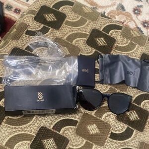 SOJOS Classic Round Sunglasses – Silver Frame / Mirrored Lens